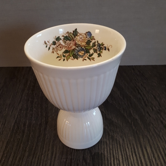 Vintage Wedgwood Ceramic Double Egg Cup - Picture 1 of 8